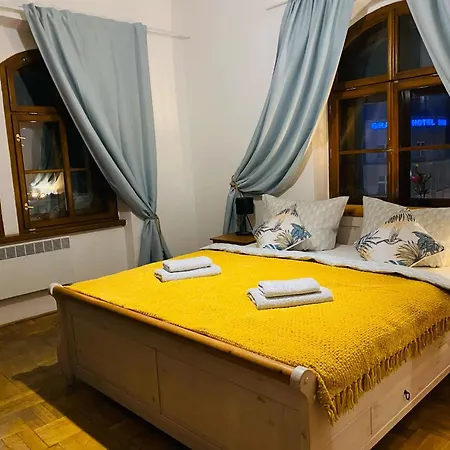 Plne Vybaveny U Velkeho Namesti 3, Wi-fi, Vana アパート